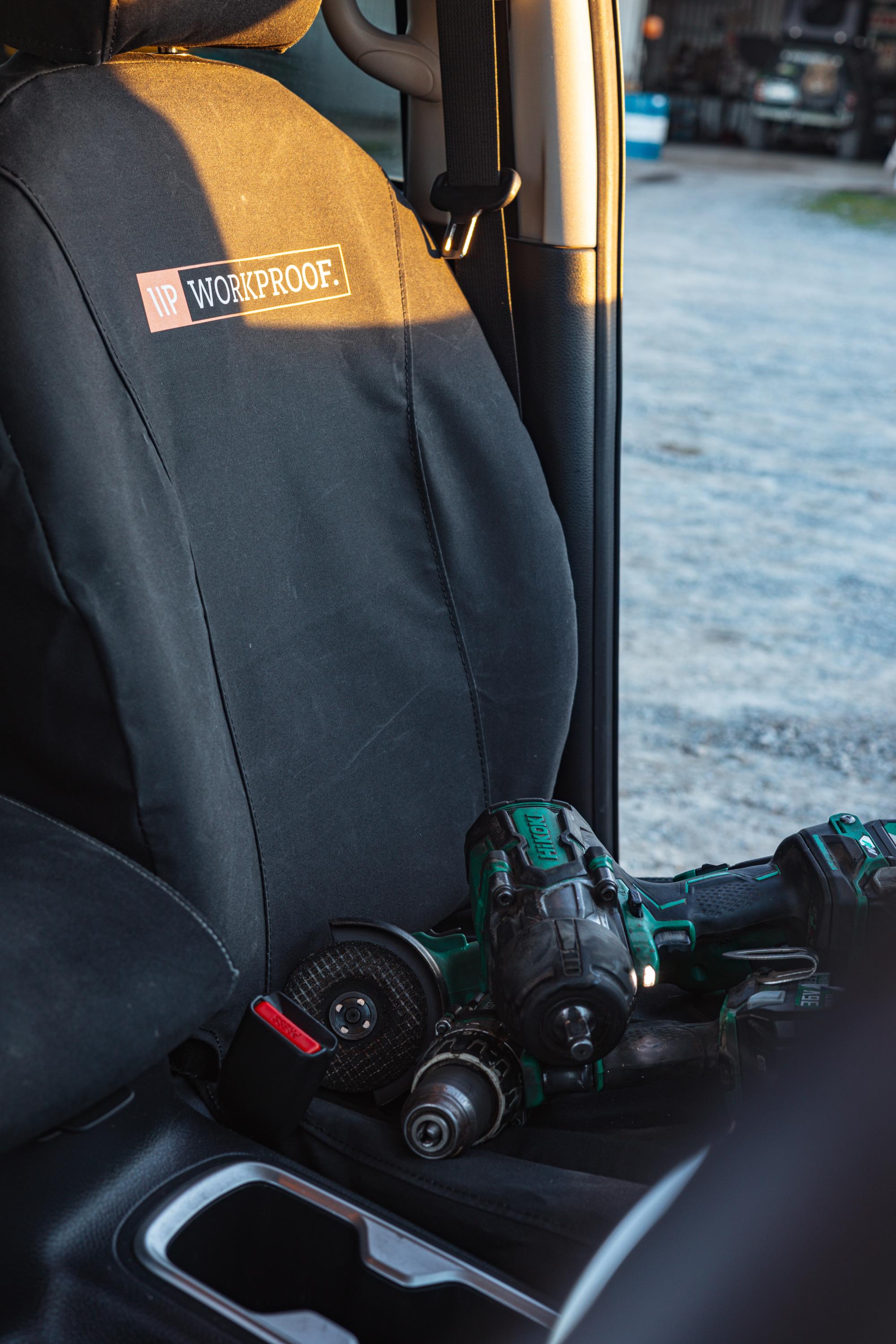 Toyota Hilux SR5 2001-2004 Seat Covers – WORKPROOF